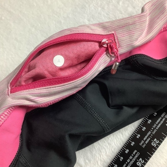 Lululemon Run Inspire Crop Legging Black / Pink / Pinkelicious Sz 4 - Picture 4 of 10